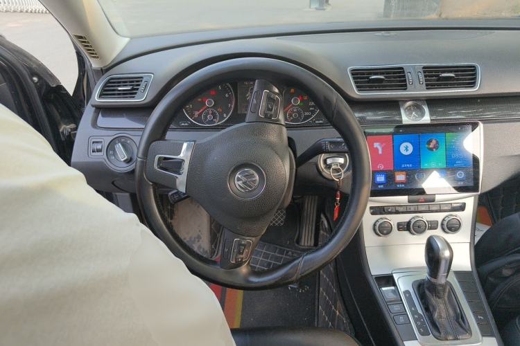 Used Volkswagen Magotan 2013 1.8TSI Luxury Model Steering Wheel