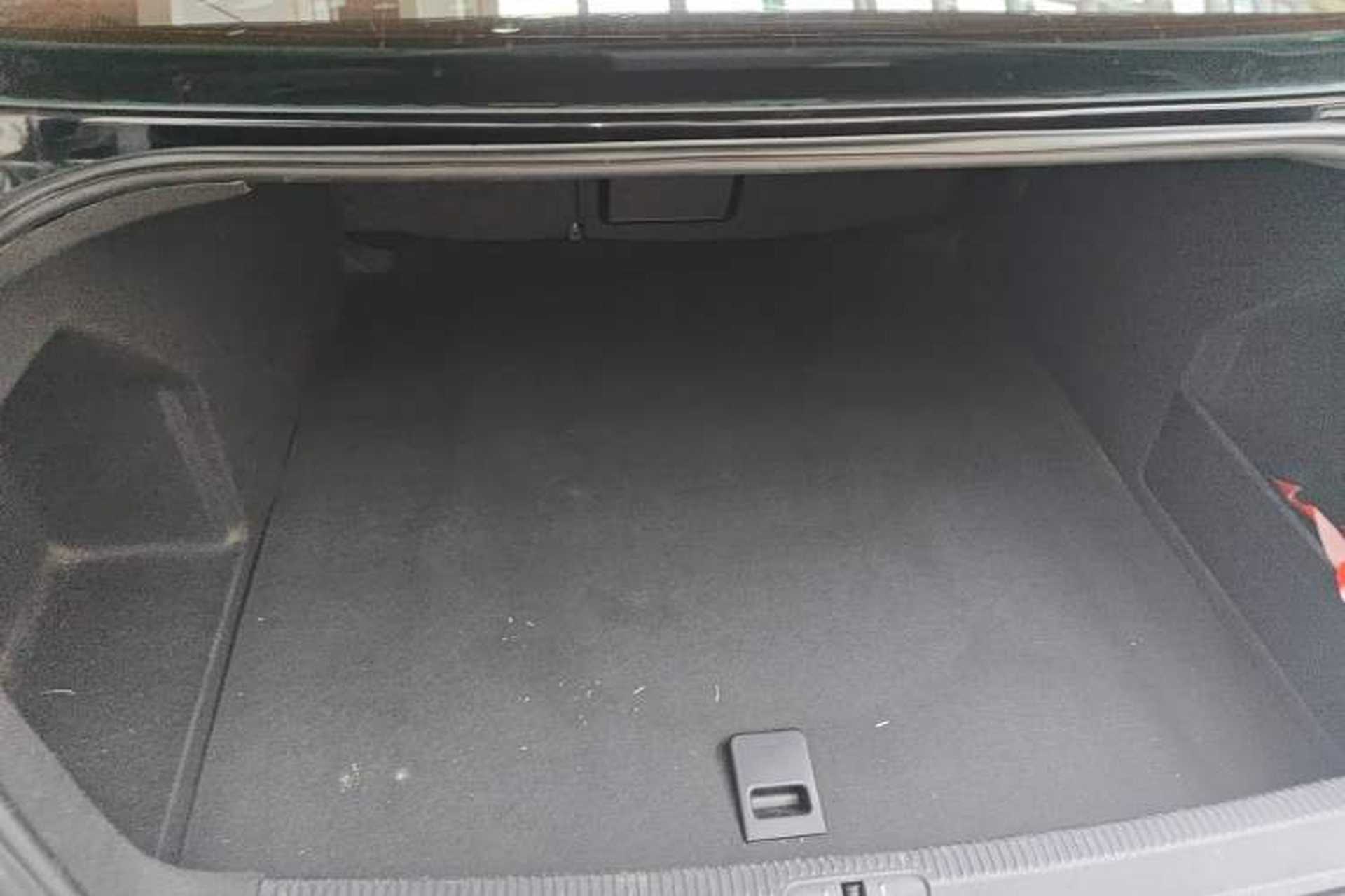 Used Volkswagen Magotan 2013 1.8TSI Luxury Model Trunk