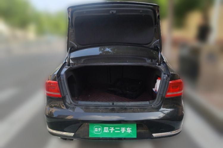 Used Volkswagen Magotan 2013 2.0 TSI Luxury Model Trunk