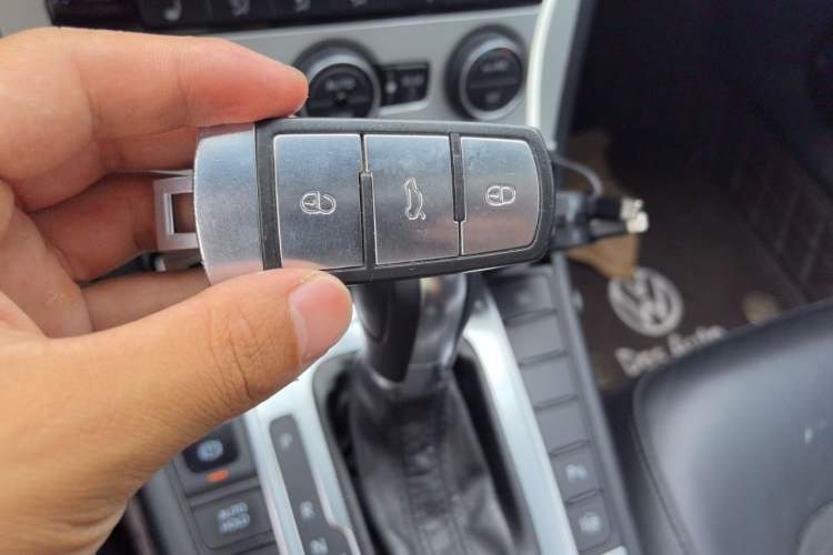 Used Volkswagen Magotan 2013 2.0 TSI Prestige Model Vehicle Key