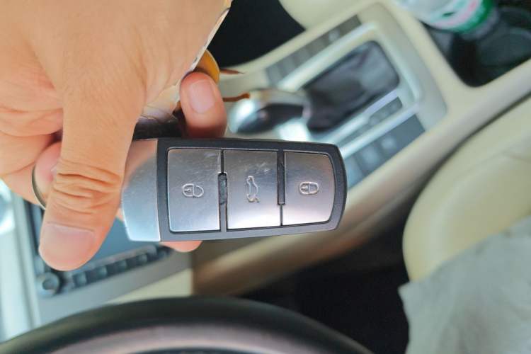 Used Volkswagen Magotan 2013 1.8TSI Premier Model Vehicle Key