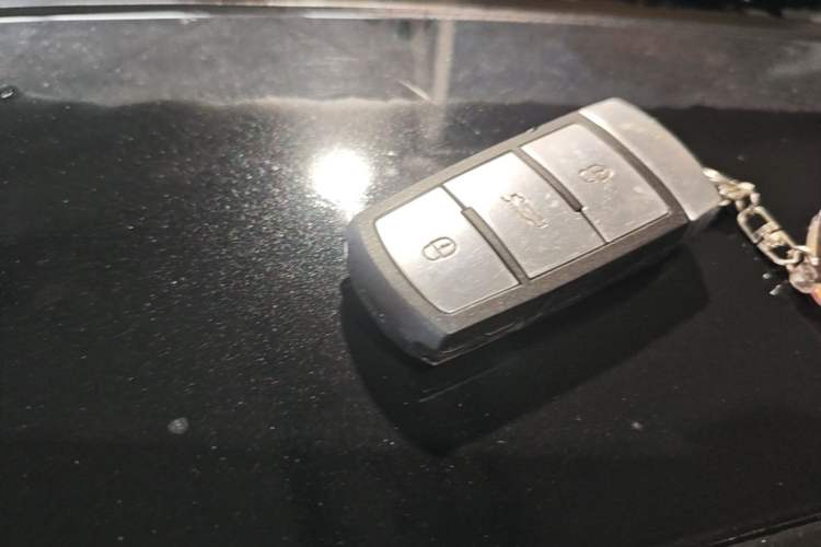 Used Volkswagen Magotan 2013 1.8TSI Premier Model Vehicle Key
