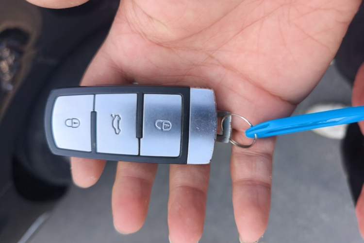 Used Volkswagen Magotan 2013 1.8TSI Comfort Model Vehicle Key