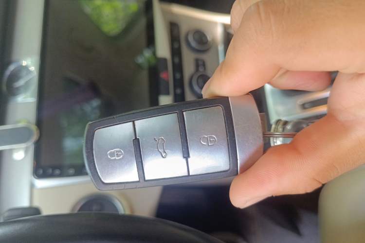 Used Volkswagen Magotan 2013 1.8TSI Luxury Model Vehicle Key