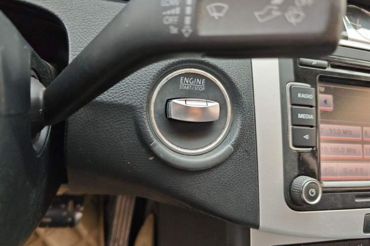 Used Volkswagen Magotan 2013 2.0 TSI Luxury Model Vehicle Key