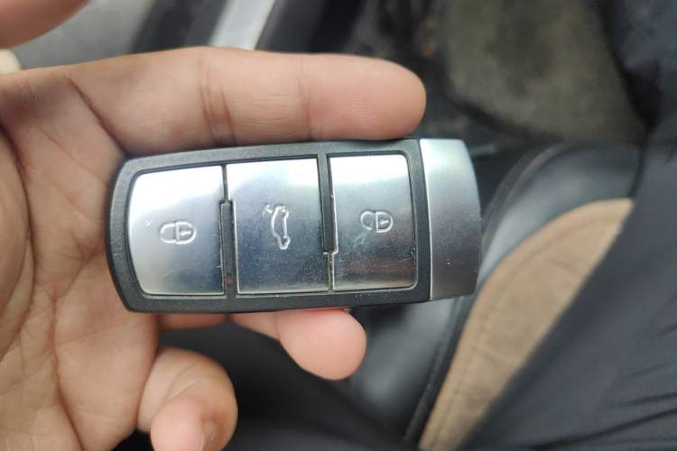 Used Volkswagen Magotan 2013 1.8TSI Luxury Model Vehicle Key