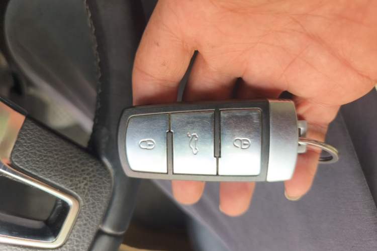Used Volkswagen Magotan 2013 1.8TSI Premier Model Vehicle Key