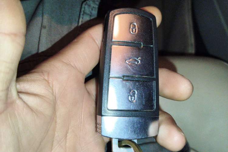 Used Volkswagen Magotan 2013 1.8TSI Premier Model Vehicle Key