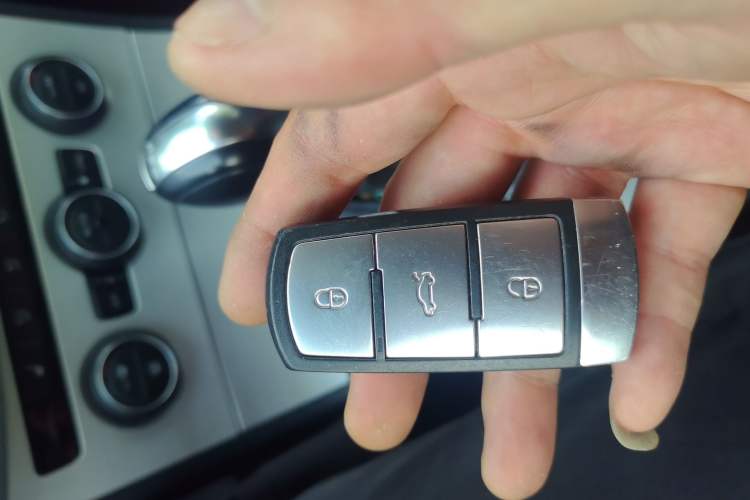 Used Volkswagen Magotan 2013 1.8TSI Luxury Model Vehicle Key