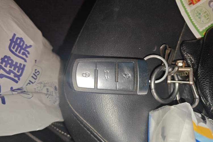 Used Volkswagen Magotan 2013 1.8TSI Luxury Model Vehicle Key