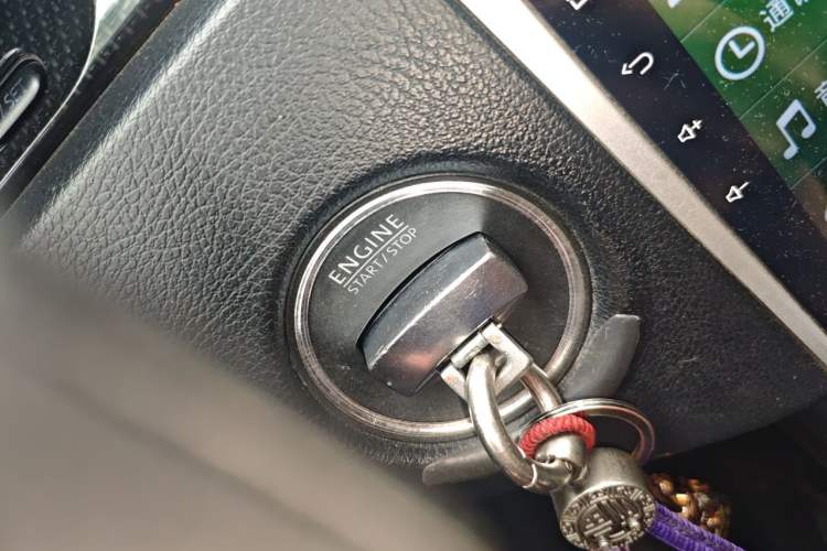 Used Volkswagen Magotan 2013 1.8TSI Luxury Model Vehicle Key