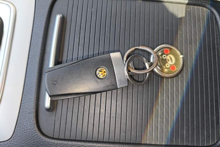 Used Volkswagen Magotan 2013 1.8TSI Luxury Model Vehicle Key