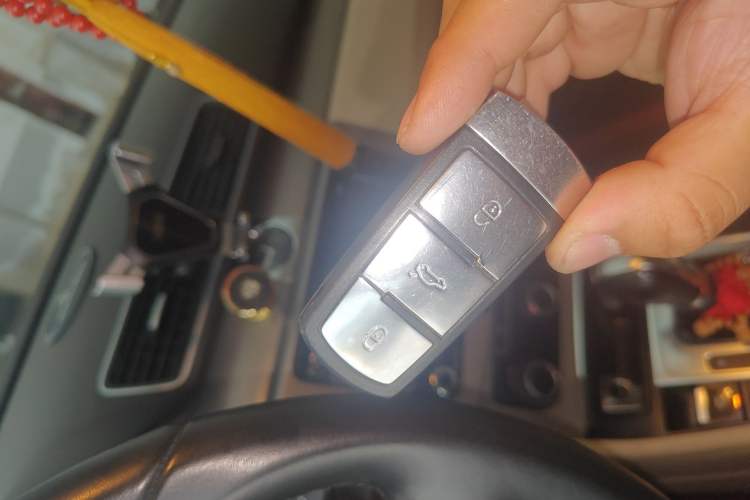 Used Volkswagen Magotan 2013 1.8TSI Premier Model Vehicle Key