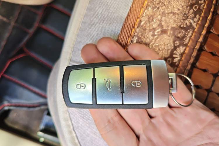 Used Volkswagen Magotan 2013 1.8TSI Premier Model Vehicle Key