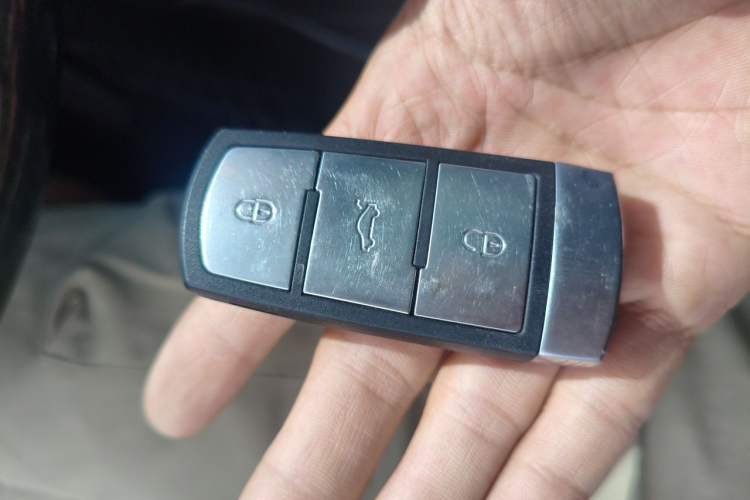 Used Volkswagen Magotan 2013 2.0 TSI Luxury Model Vehicle Key