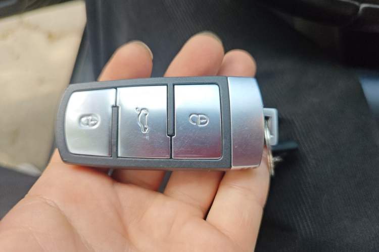 Used Volkswagen Magotan 2013 1.8TSI Premier Model Vehicle Key