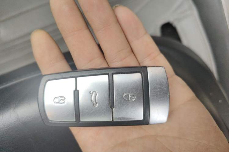Used Volkswagen Magotan 2013 1.8TSI Luxury Model Vehicle Key