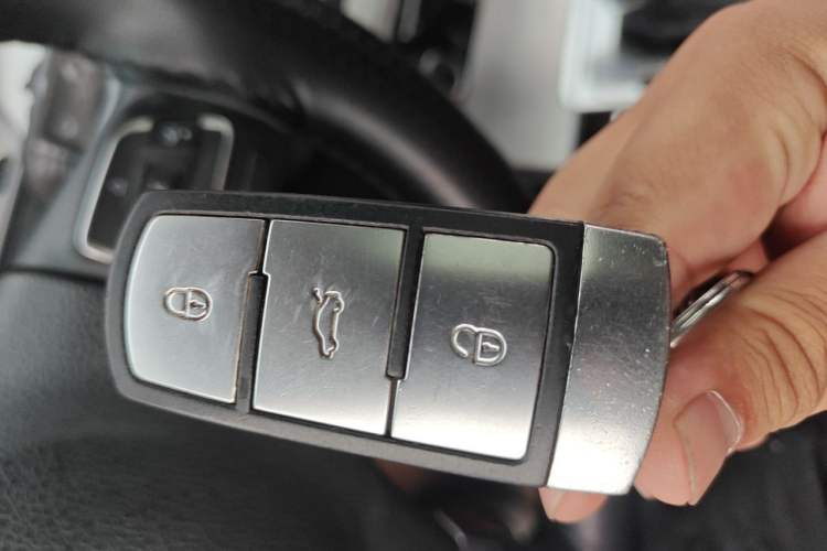 Used Volkswagen Magotan 2013 1.8TSI Premier Model Vehicle Key