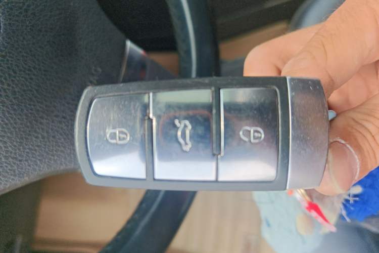 Used Volkswagen Magotan 2013 1.8TSI Comfort Model Vehicle Key