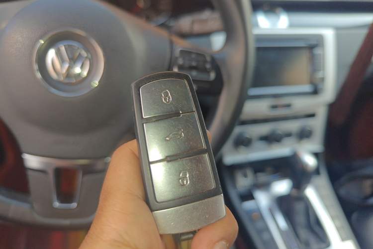 Used Volkswagen Magotan 2013 1.8TSI Luxury Model Vehicle Key