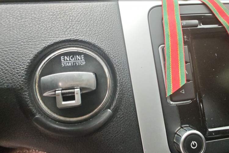 Used Volkswagen Magotan 2013 2.0 TSI Luxury Model Vehicle Key