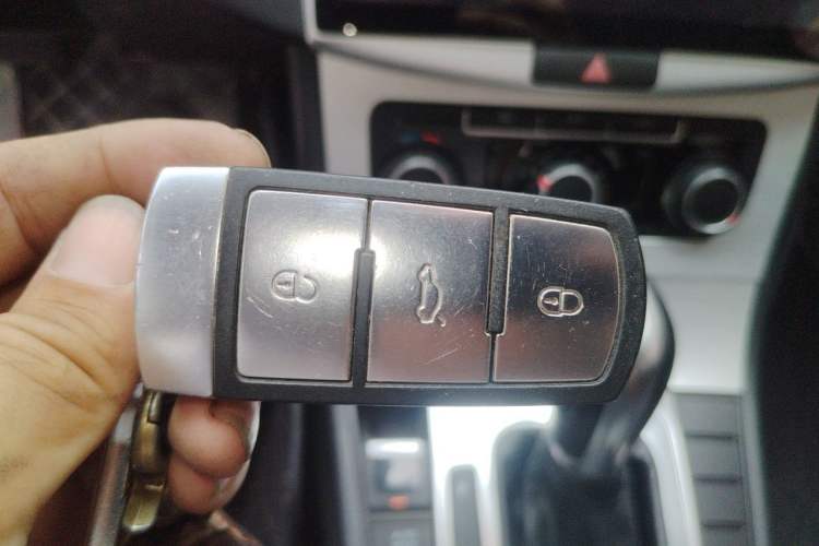 Used Volkswagen Magotan 2013 1.8TSI Premier Model Vehicle Key