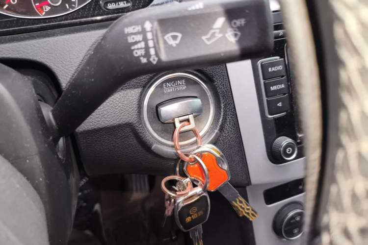 Used Volkswagen Magotan 2013 1.8TSI Luxury Model Vehicle Key