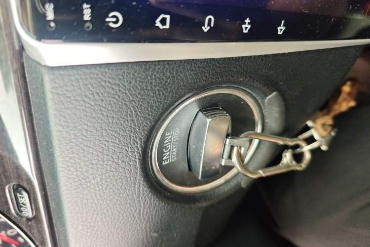 Used Volkswagen Magotan 2013 1.8TSI Premier Model Vehicle Key