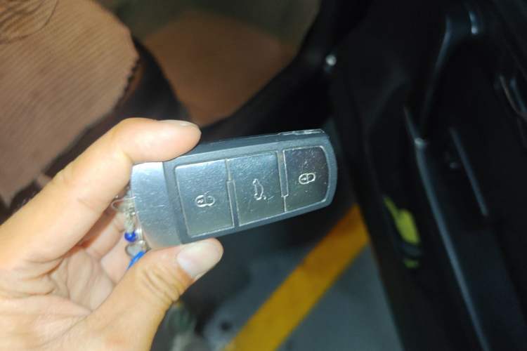 Used Volkswagen Magotan 2013 1.8TSI Premier Model Vehicle Key
