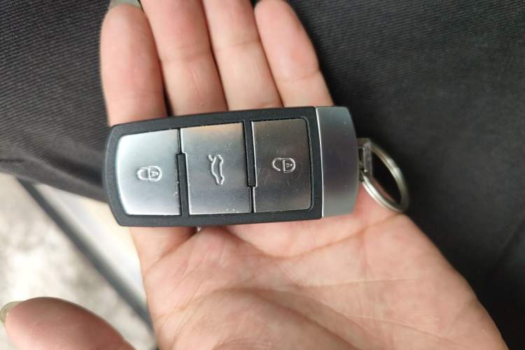 Used Volkswagen Magotan 2013 1.8TSI Luxury Model Vehicle Key