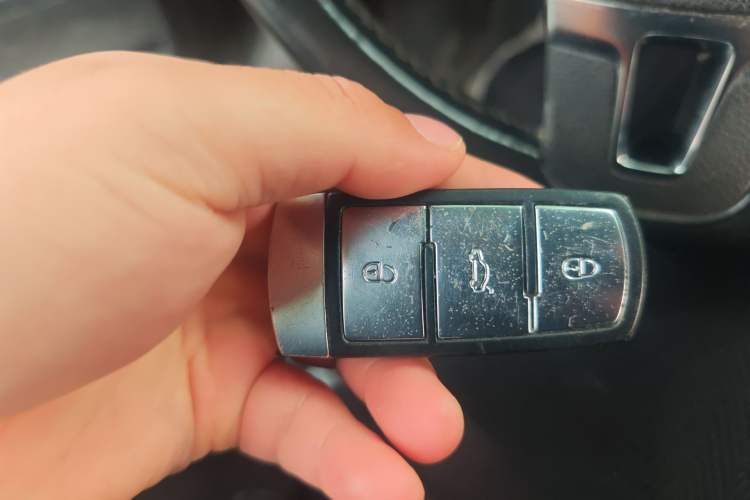 Used Volkswagen Magotan 2013 1.8TSI Luxury Model Vehicle Key