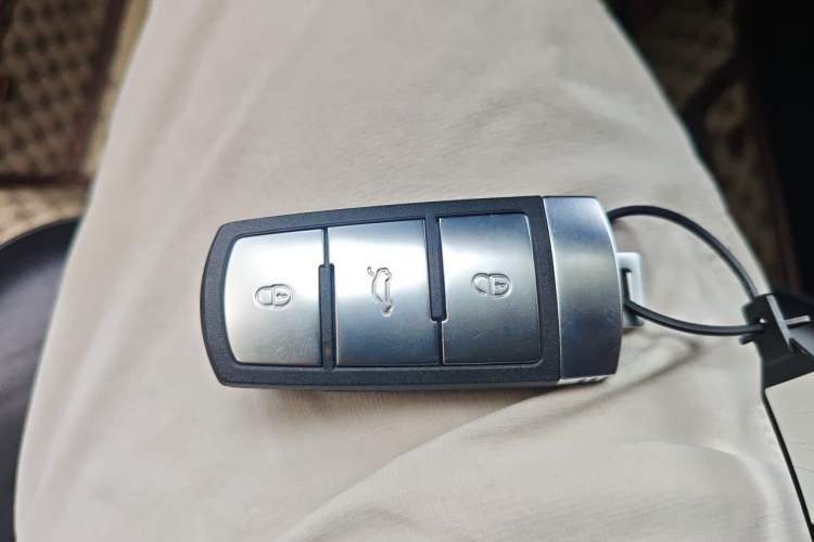 Used Volkswagen Magotan 2013 2.0 TSI Prestige Model Vehicle Key