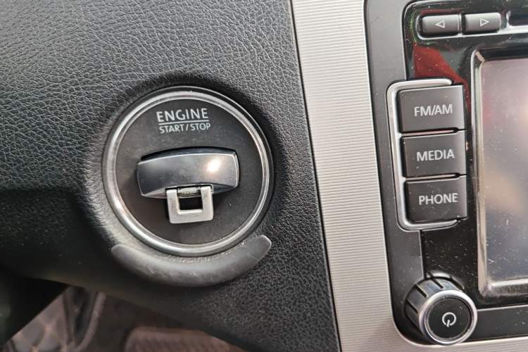 Used Volkswagen Magotan 2013 1.8TSI Prestige Model Vehicle Key