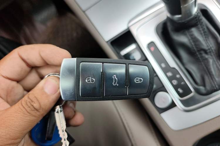 Used Volkswagen Magotan 2013 1.8TSI Prestige Model Vehicle Key