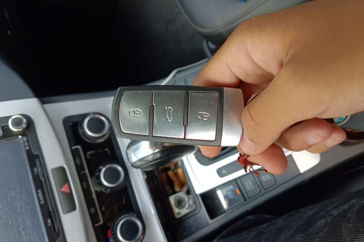 Used Volkswagen Magotan 2013 1.8TSI Comfort Model Vehicle Key