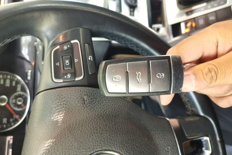 Used Volkswagen Magotan 2013 1.8TSI Luxury Model Vehicle Key