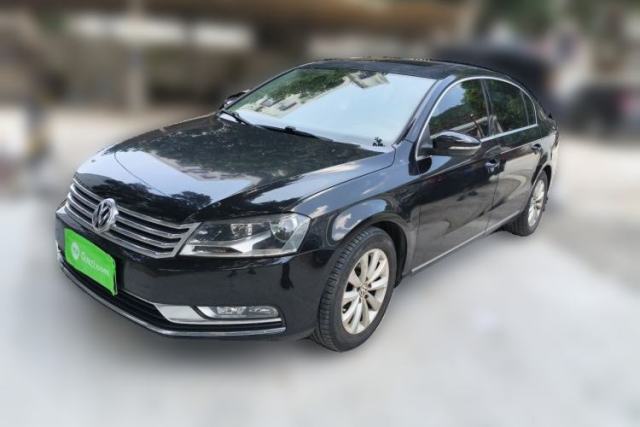Ojetý Volkswagen Magotan 2013 1.8TSI Premier Model