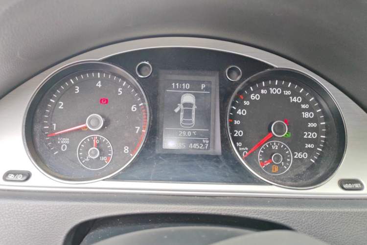 Used Volkswagen Magotan 2013 1.4 TSI BlueMotion Edition Instrument Cluster