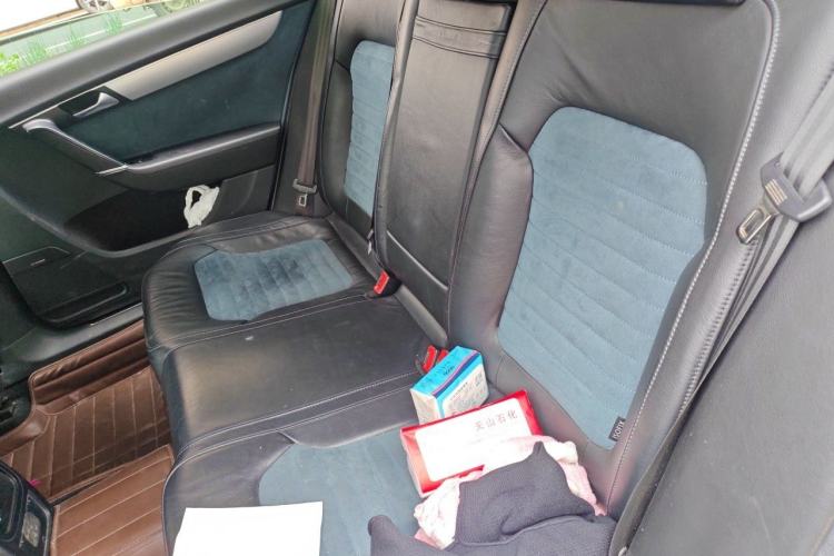 Used Volkswagen Magotan 2013 1.4 TSI BlueMotion Edition Left Rear Seat