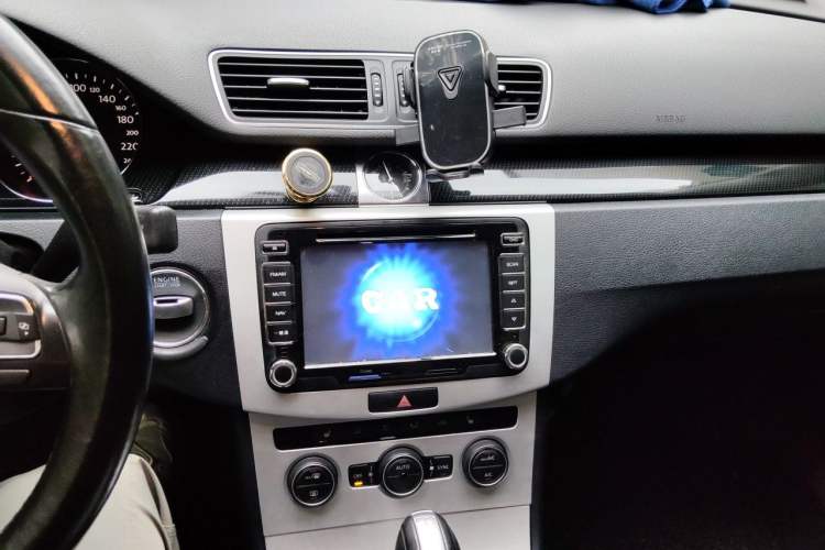 Used Volkswagen Magotan 2013 1.8TSI Luxury Model Audio And AC Panel