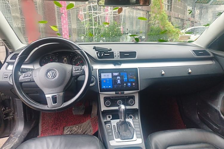 Used Volkswagen Magotan 2013 1.8TSI Premier Model Center Console