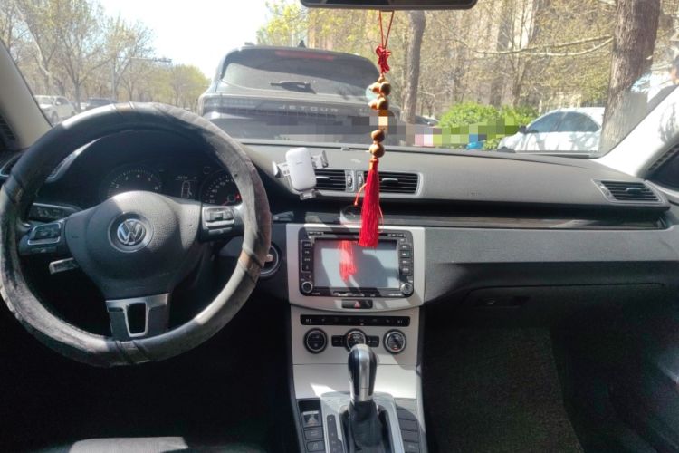 Used Volkswagen Magotan 2013 1.8TSI Luxury Model Center Console
