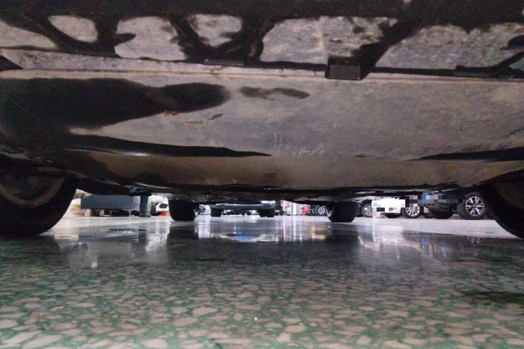 Used Volkswagen Magotan 2013 1.8TSI Luxury Model Chassis Front