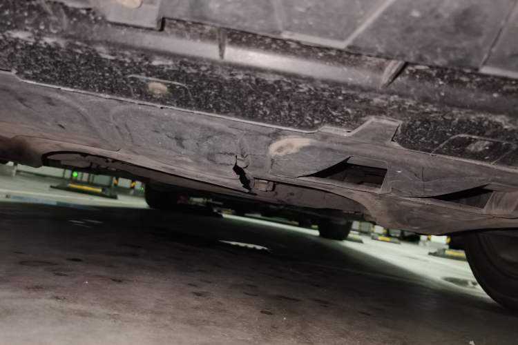 Used Volkswagen Magotan 2013 1.8TSI Premier Model Chassis Front
