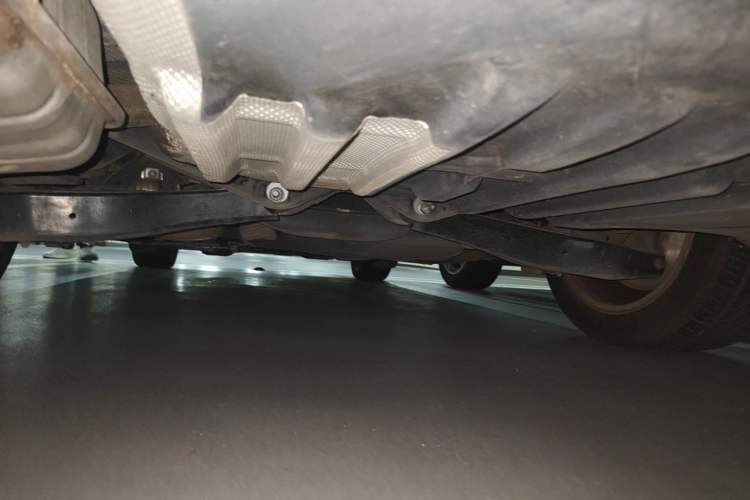 Used Volkswagen Magotan 2013 1.8TSI Prestige Model Chassis Rear