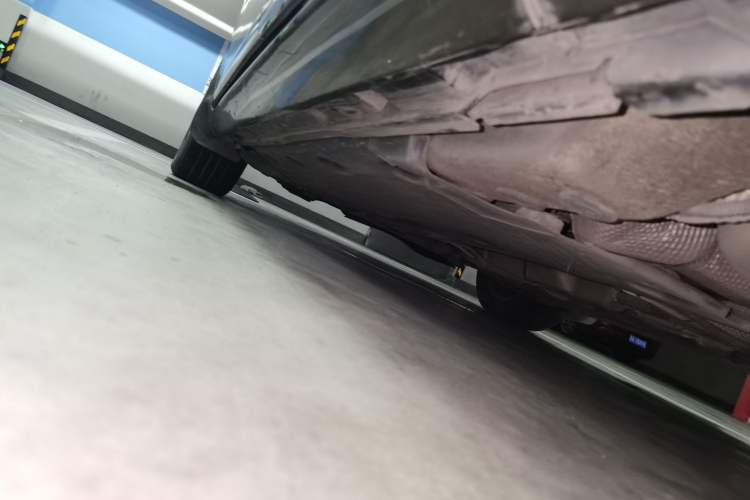 Used Volkswagen Magotan 2013 1.8TSI Premier Model Chassis Rear Left