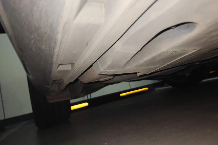 Used Volkswagen Magotan 2013 1.8TSI Prestige Model Chassis Rear Right