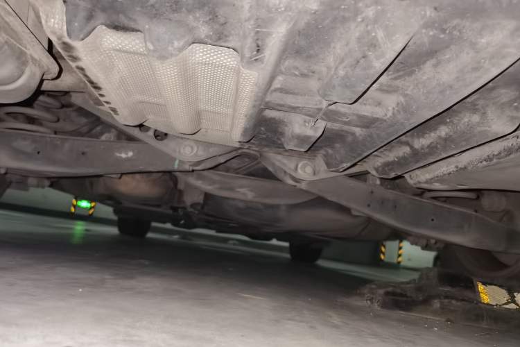Used Volkswagen Magotan 2013 1.8TSI Premier Model Chassis Rear