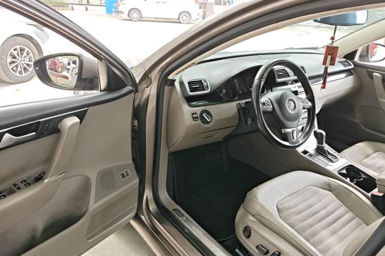 Used Volkswagen Magotan 2013 1.8TSI Luxury Model Driver Seat
