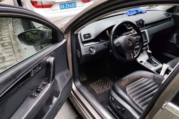 Used Volkswagen Magotan 2013 1.8TSI Luxury Model Driver Seat